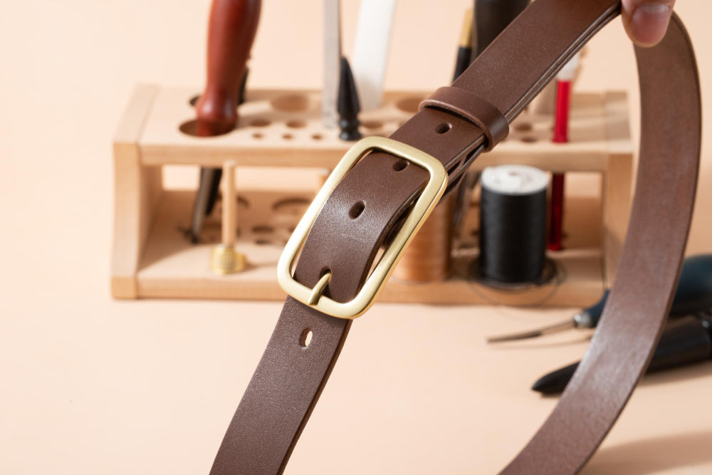 Accesorii din piele pentru un stil elegant în fiecare zi