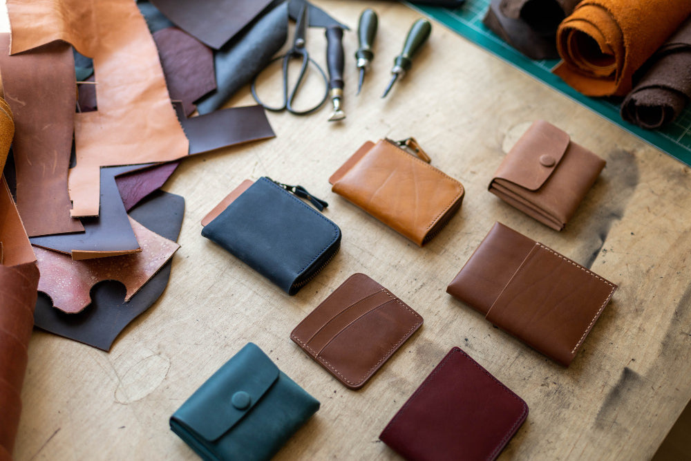 Accesorii din piele premium vs. fast fashion: ce aleg consumatorii