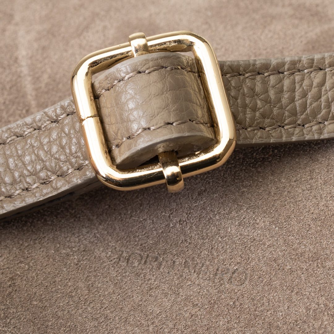 Dunkel taupefarbene Evelin Handtasche aus echtem Leder